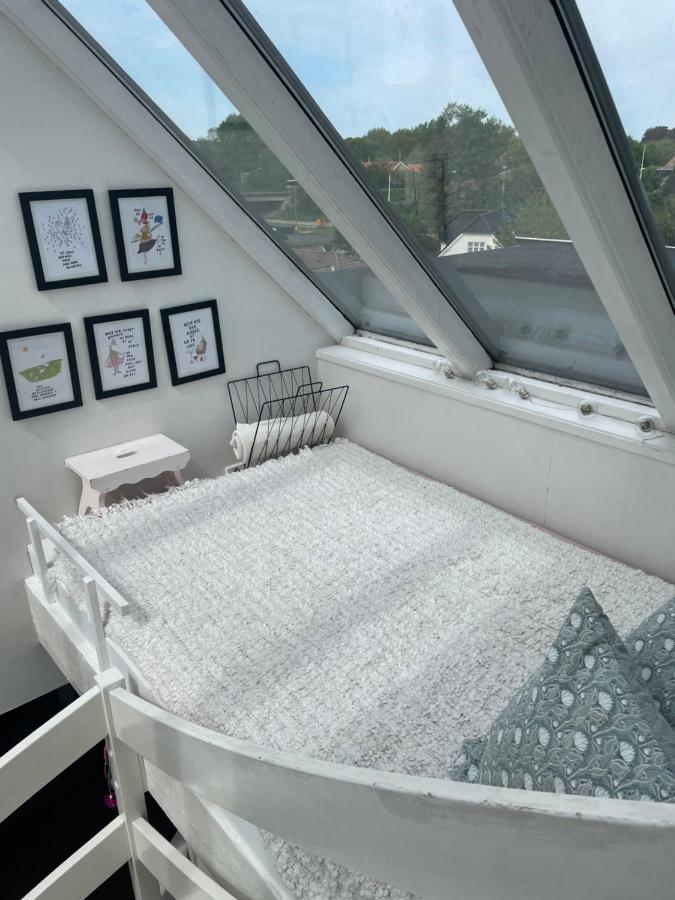 Cool Familyhome Close To The Beach W Two Cuddly Cats Espergærde المظهر الخارجي الصورة